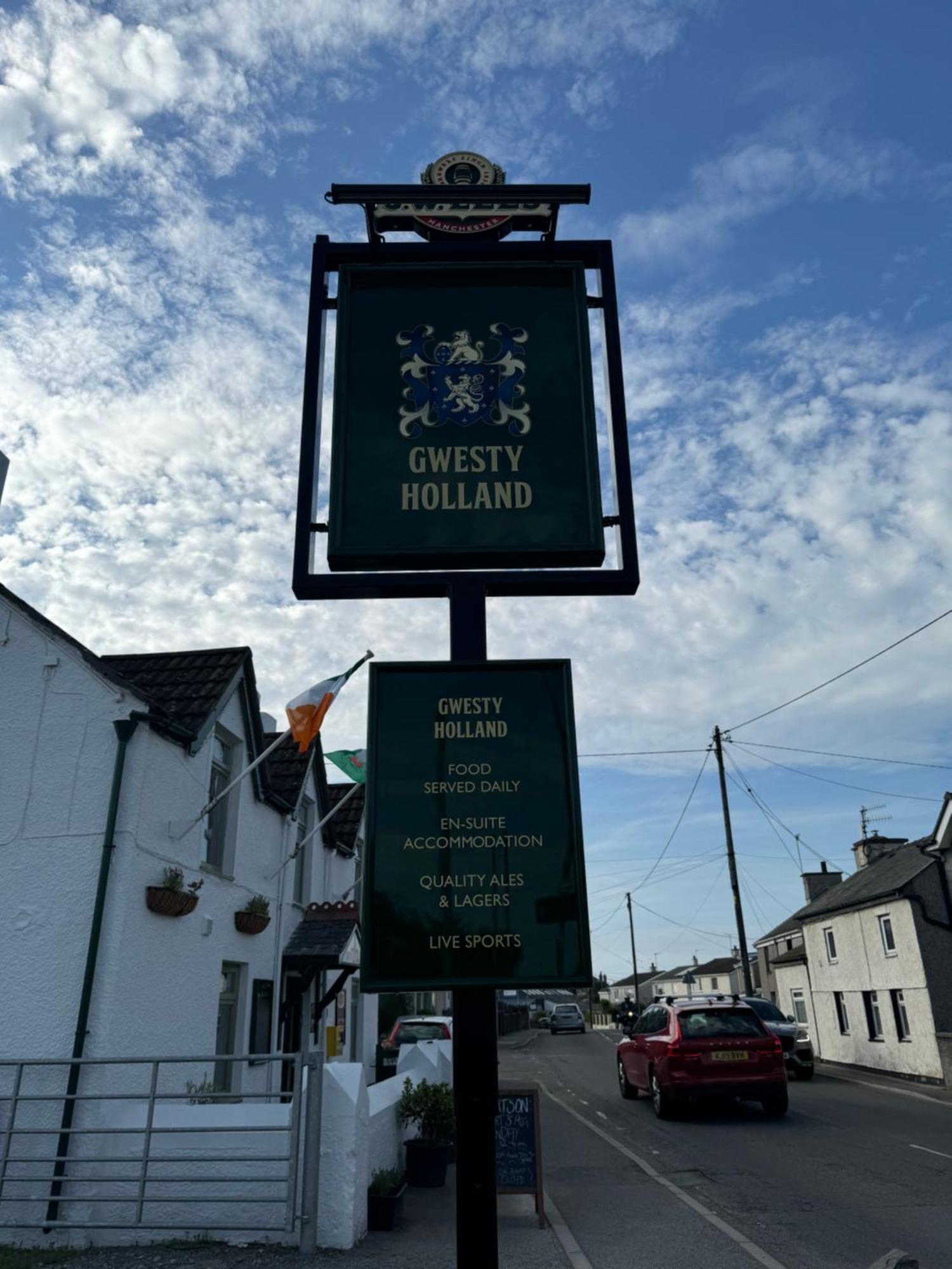 Holland Hotel Llanfachraeth Экстерьер фото