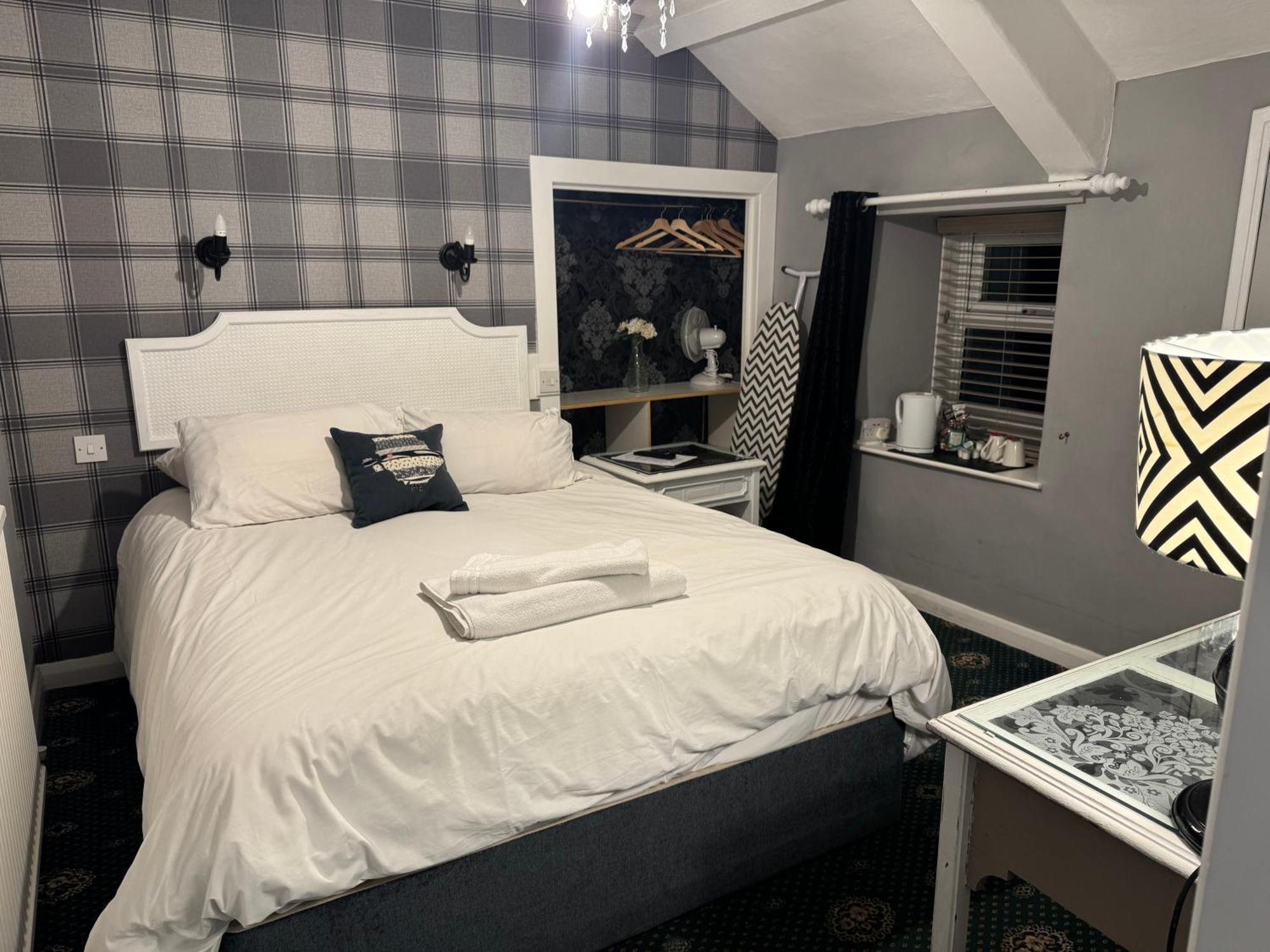 Holland Hotel Llanfachraeth Экстерьер фото